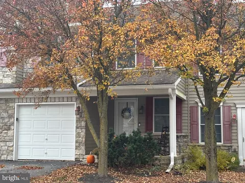 132 Quincy Ave, State College, PA 16801