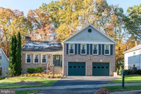 592 Melissa Ln, State College, PA 16803