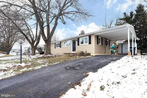 507 First Ave, Lemont, PA 16851