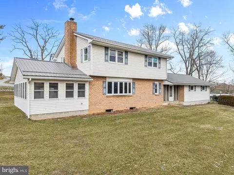 127 Watson Rd, State College, PA 16801