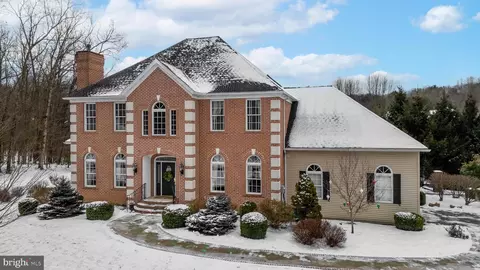 293 Michael Rd, Port Matilda, PA 16870