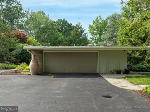729 Outer Dr, State College, PA 16801 photo 17