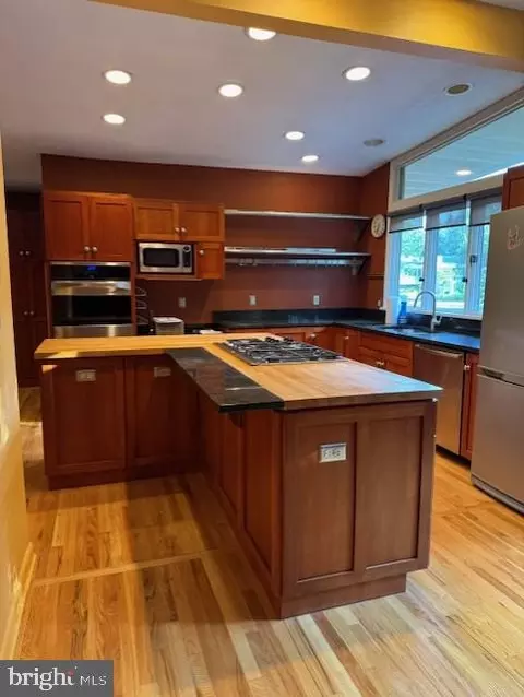 729 Outer Dr, State College, PA 16801 photo 13