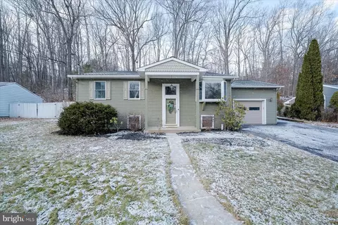633 W Hillside Ave, State College, PA 16803