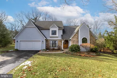 204 Brandywine Dr, State College, PA 16801