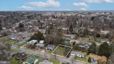 253 E Mccormick Ave, State College, PA 16801