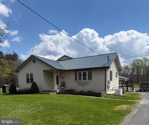 1076 Clarence Rd, Clarence, PA 16829