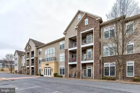 200 Jefferson Ave #218, State College, PA 16801