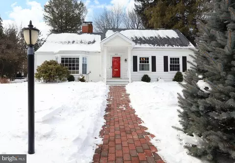 312 S Buckhout St, State College, PA 16801