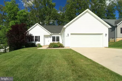 298 Timberwood Trl, Centre Hall, PA 16828