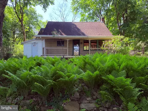 320 Loop Rd, Boalsburg, PA 16827