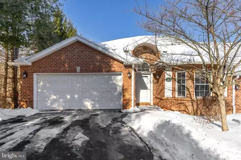 1632 Bristol Ave #703, State College, PA 16801