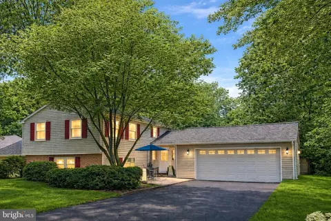 552 Lanceshire Ln, State College, PA 16803