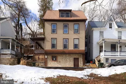131 N Thomas St, Bellefonte, PA 16823