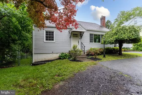 1724 E Branch Rd, State College, PA 16801