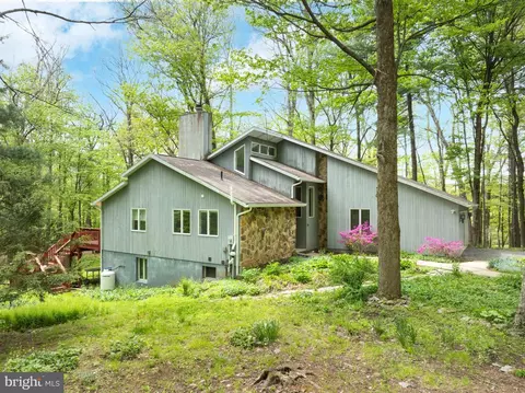 50 Toms Ln, Port Matilda, PA 16870