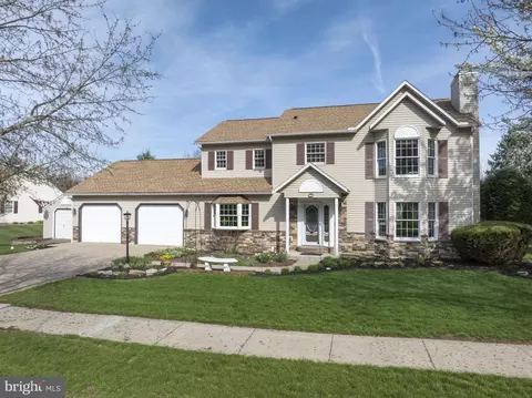 411 Gregory Ln, Bellefonte, PA 16823