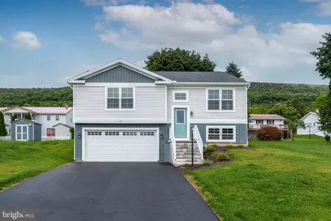 131 3rd St, Centre Hall, PA 16828