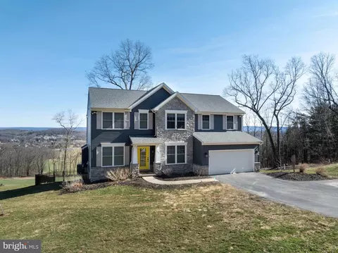 152 Cherrywood Way, Port Matilda, PA 16870