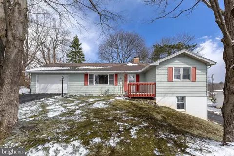 1343 Harris St, State College, PA 16803