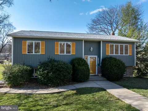 1202 Pine Cir, Bellefonte, PA 16823