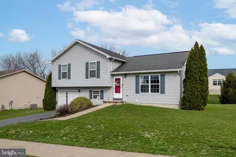 263 Gwenedd Ln, Pleasant Gap, PA 16823