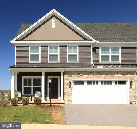 113 Aeropointe Ln, State College, PA 16803