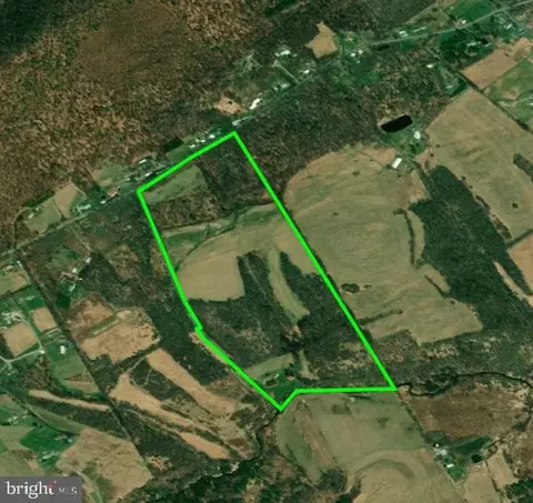 361 Full Moon Ln, Spring Mills, PA 16875