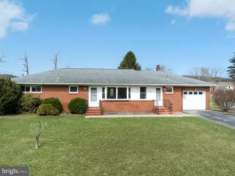 773 Snydertown Rd, Howard, PA 16841