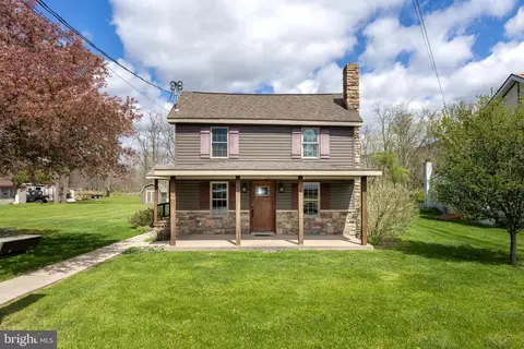 1132 Furnace St, Julian, PA 16844