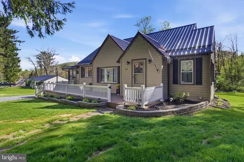 330 Flat Rock Rd, Port Matilda, PA 16870