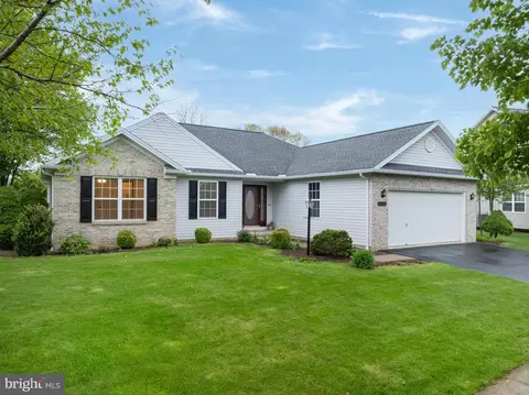 1855 Autumnwood Dr, State College, PA 16801