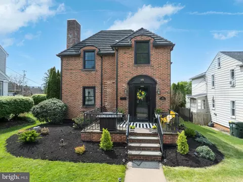 438 E Curtin St, Bellefonte, PA 16823