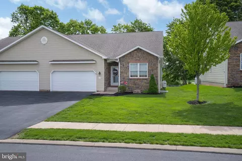 198 Rosewood Cv, Bellefonte, PA 16823