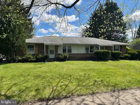 1317-1319 University Dr, State College, PA 16801