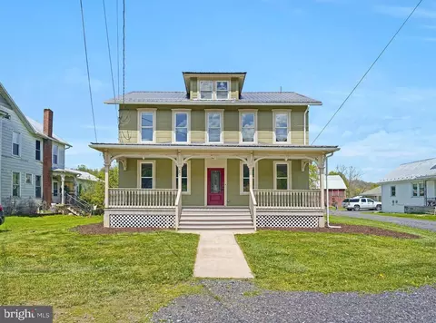 107 Tool Shed Ln, Spring Mills, PA 16875