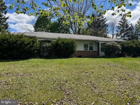 1355-1357 University Dr, State College, PA 16801