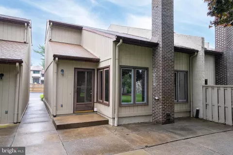 834 W Aaron Dr, State College, PA 16803