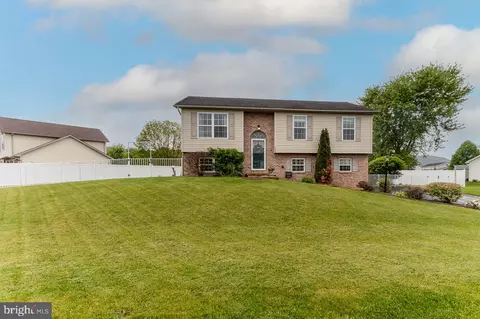226 Meadow Ln, Bellefonte, PA 16823