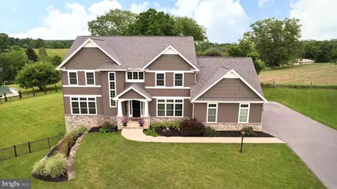 195 Mountain Laurel Dr, State College, PA 16801