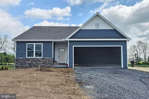 218 Heirloom Dr, Centre Hall, PA 16828
