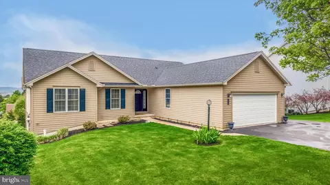 158 Jay Ln, State College, PA 16801