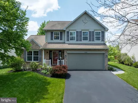 2309 Falconpointe Dr, State College, PA 16801