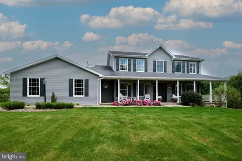 90 Darrich Ct, Port Matilda, PA 16870