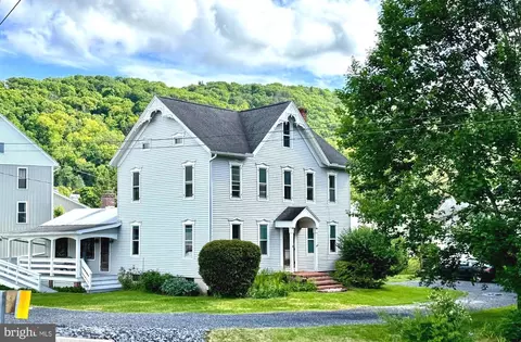 120 School St, Spring Mills, PA 16875