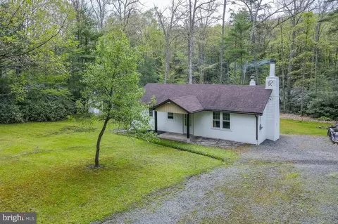 556 Treaster Kettle Rd, Centre Hall, PA 16828