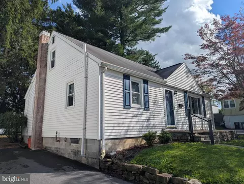 130 Logan Ave, State College, PA 16801