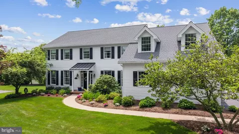 2420 Chatham Ct, State College, PA 16803