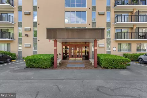 200 Highland Avenue Ave #611, State College, PA 16801