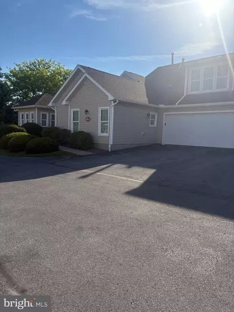 3301 Shellers Bend Bnd #911, State College, PA 16801